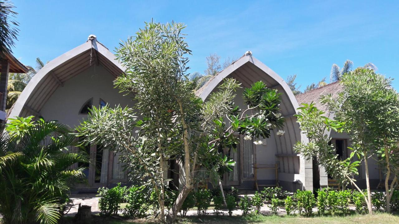 Puri Air Beach Resort & Spa Gili Air Exterior photo