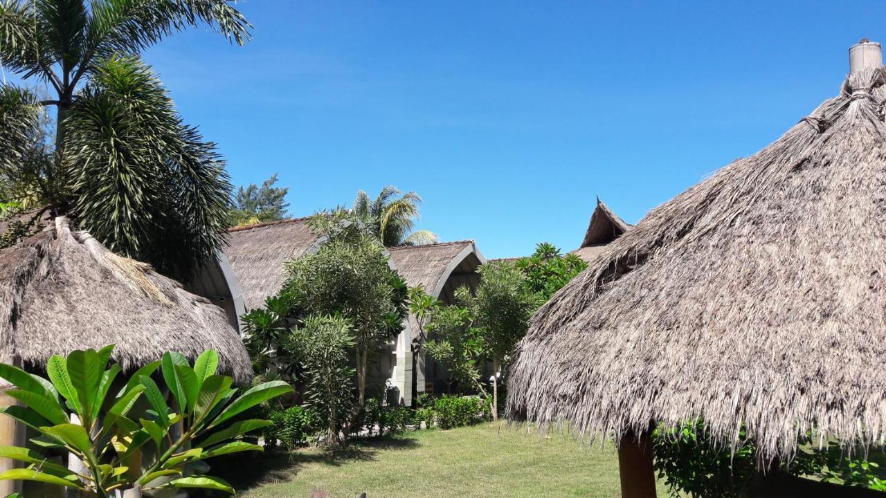 Puri Air Beach Resort & Spa Gili Air Exterior photo