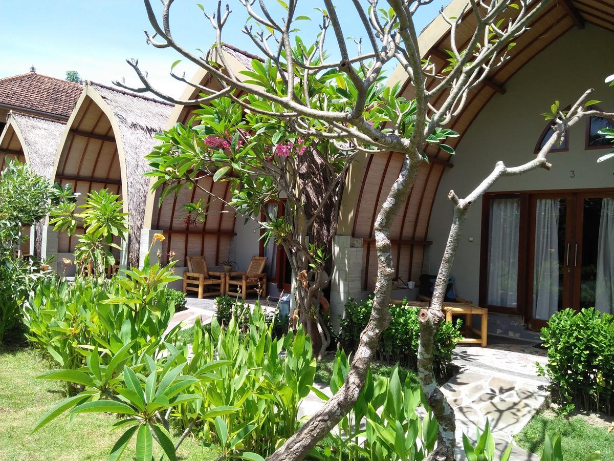 Puri Air Beach Resort & Spa Gili Air Exterior photo